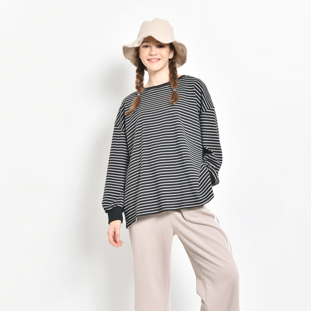Women Oversized Long Sleeve Top - Black - CMH2F4359